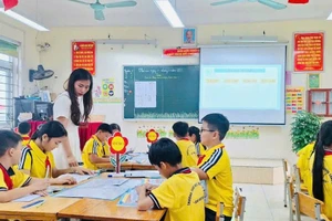 Trường Tiểu học Hương Canh A đẩy mạnh chuyển đổi số trong dạy và học.