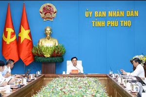 Ông Trần Duy Đông, Chủ tịch UBND tỉnh Phú Thọ chủ trì hội nghị.