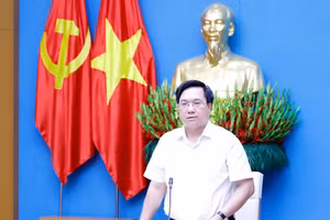 Ông Trần Duy Đông, Chủ tịch UBND tỉnh Phú Thọ chỉ đạo triển khai đồng bộ các phương án, đảm bảo hoạt động ổn định sau sáp nhập chiều 7/7.