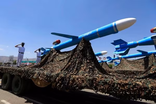 Tên lửa hành trình của lực lượng Houthi.