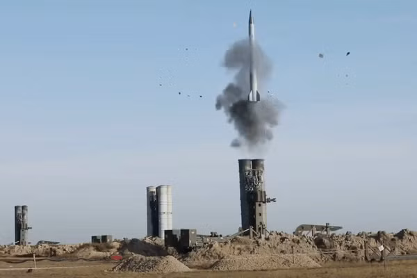 Hệ thống S-300 của Ukraine.