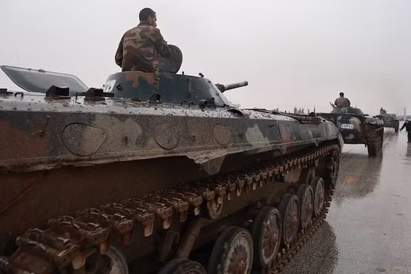 Lực lượng của Mỹ được nhìn thấy rút quân khỏi căn cứ Al-Tanf ở Syria, hôm 12/2.