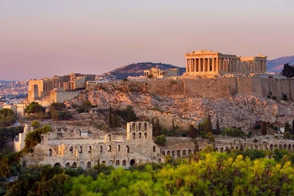 Lần đầu tiên sau 200 năm, đền Parthenon - kiệt tác cổ đại của Hy Lạp, có thể được du khách chiêm ngưỡng mà không bị cản trở.