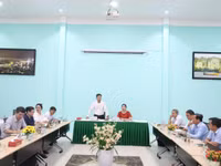Thứ trưởng Bộ GD&ĐT Lê Quân phát biểu tại buổi làm việc với Sở GD&ĐT Đà Nẵng và các đơn vị giáo dục nghề nghiệp. 