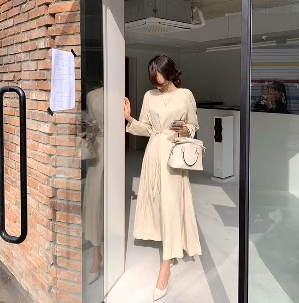 nâng tầm phong cách công sở với 10 ý tưởng mix đồ cùng tông màu be