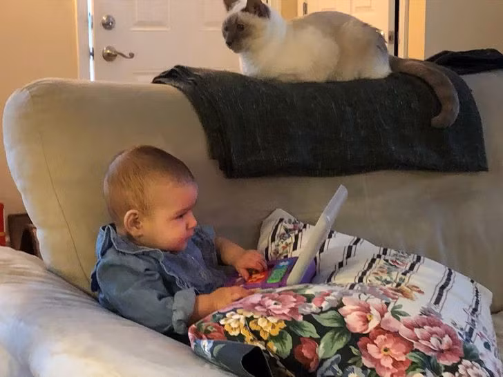 15 Parents Shared the Hard (and Funny) Reality of Working From Home When You Have Small Children