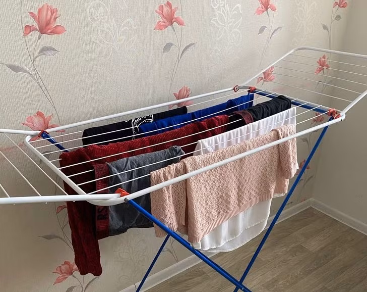 9 Bad Habits That Will Keep Your Home Messy No Matter How Hard You Try to Keep It Clean