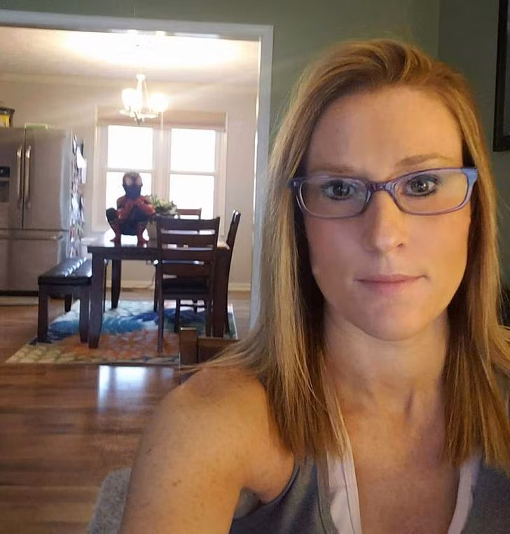 15 Parents Shared the Hard (and Funny) Reality of Working From Home When You Have Small Children