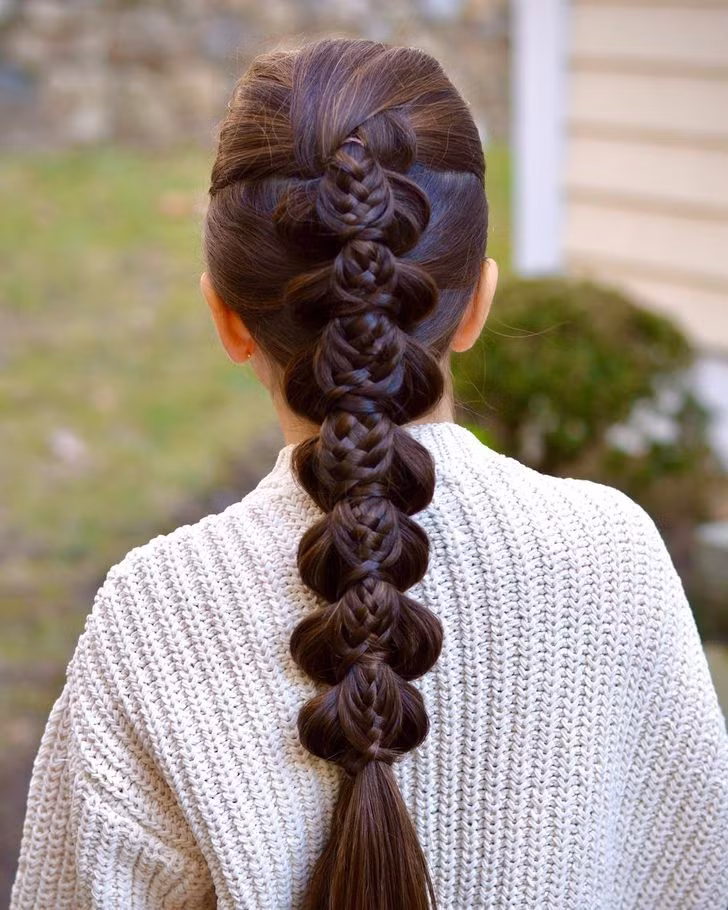 A Mom of 2 Documents the Hairstyles That She Does for Her Kids, and We Can’t Help but Be in Awe