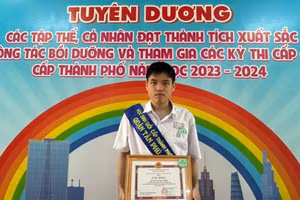 Nguyễn Hạo Thiên là thủ khoa khối A01 toàn quốc kỳ thi tốt nghiệp THPT năm 2024. Ảnh: NTCC.