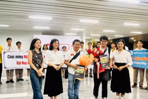 Thầy cô chúc mừng em Duy Khang.
