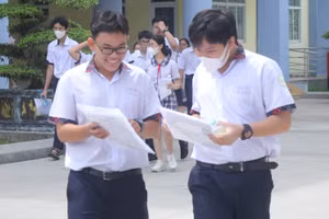 Học sinh TPHCM tham gia kỳ thi lớp 10 năm 2024.