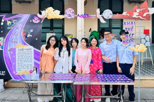 Nhiều trò chơi dân gian được sáng tạo mới mẻ.