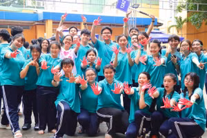 Trường THPT Ten Lơ Man luôn nỗ lực xây dựng môi trường học đường thân thiện.