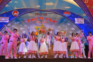 Phần thi của đội đến từ Trường THPT chuyên Lê Hồng Phong (Quận 5).