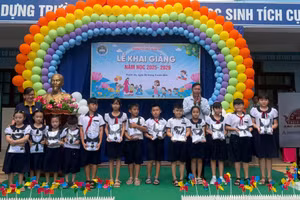 Học sinh Trường Tiểu học Thạnh An (xã Thạnh An, TPHCM) trong ngày khai giảng năm học mới.