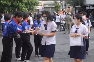 Học sinh TPHCM tham gia kỳ thi tốt nghiệp năm 2024.