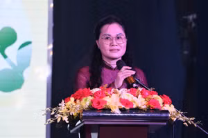 Bà Lê Thụy Mỵ Châu, phát biểu tại Ngày hội kết nối phát triển giáo dục mầm non diễn ra vào sáng 31/10.