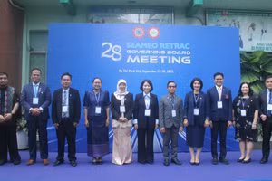 Các đại biểu tham dự sự kiện Diễn đàn Giáo dục khu vực. 