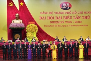 Ủy ban Kiểm tra Thành ủy TPHCM nhiệm kỳ 2025 - 2030 ra mắt đại hội. Ảnh: BTC.