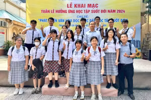 Thầy Nguyễn Hùng Khương, Hiệu trưởng Trường THPT Ten Lơ Man.