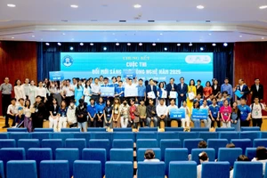 Với tinh thần tuổi trẻ, sáng tạo tích cực đổi mới, sự kiện thu hút đông đảo sinh viên các trường thuộc Khối thi đua 22 tham gia tranh tài.