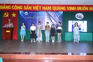 Cuộc thi “Fascen Collection lần XIV – năm 2024” tạo sân chơi cho học sinh, sinh viên ngành thiết kế thời trang giao lưu, học tập, khả năng sáng tạo.