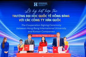 HIU ký kết hợp tác với các công ty Hàn Quốc.