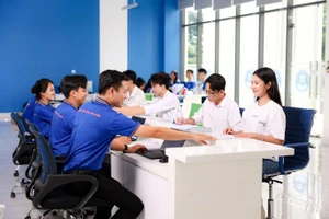 Thí sinh xét tuyển học bạ và đăng ký thành viên myU đến 22/7 được hỗ trợ 50% học phí HK1 và 20% học phí HK2.