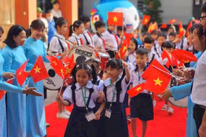 Học sinh TPHCM tựu trường năm học 2025-2026.