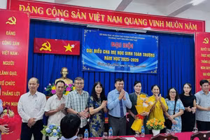 Đại hội Đại biểu Cha mẹ học sinh tại Trường THPT Nguyễn Hữu Thọ.