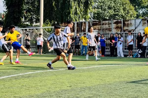 Bóng đá là môn thể thao được rất nhiều học sinh Trường THPT Tây Thạnh (TPHCM) lựa chọn.