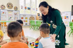 Bà Lê Thụy Mỵ Châu, Phó Giám đốc Sở GD&ĐT TPHCM.