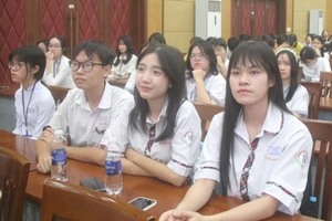 Học sinh tham dự vòng chung kết cuộc thi hùng biện tiếng Nhật năm học 2025-2026.