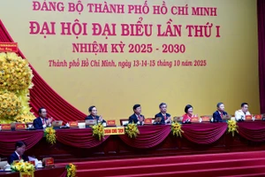 Đoàn chủ tịch đại hội. Ảnh: BTC.
