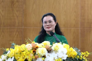 Bà Lê Thụy Mỵ Châu phát biểu tại hội thảo.