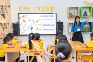 Giờ học của học sinh tiểu học TPHCM. Ảnh: TP.