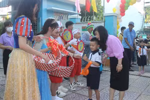 Học sinh Trường tiểu học Nguyễn Thanh Tuyền tựu trường năm học 2024-2025.