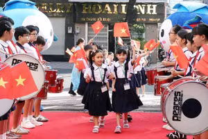 Học sinh TPHCM tựu trường năm học 2025-2026.