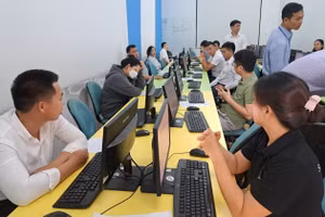 Ứng viên tham gia thi tuyển giáo viên TPHCM năm 2024.