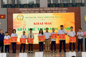 Trường THPT Nam Sài Gòn tổ chức khai mạc hội thao học sinh năm học 2025 - 2026.