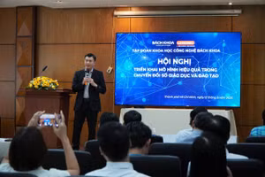 Đại diện Tập đoàn Khoa học Công nghệ Bách Khoa chia sẻ tại hội nghị.