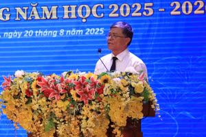 Ông Nguyễn Văn Hiếu phát biểu chỉ đạo tại hội nghị.