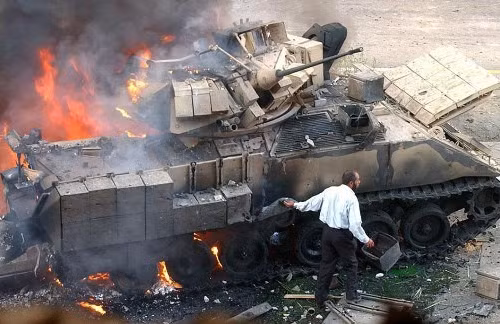 M2 Bradley 'bất khả xâm phạm' đang tan nát trước hỏa lực Nga