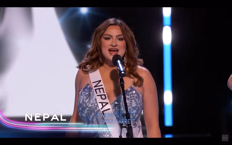 Nàng hậu ngoại cỡ trình diễn bikini 'bùng cháy' tại Miss Universe 2023