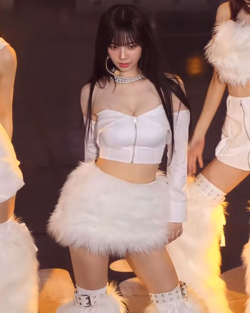 Karina (aespa) sở hữu đường cong cơ thể khiến nhiều người trầm trồ, ghen tị. 10 mỹ nhân xứ Hàn gây sốt vì tỷ lệ cơ thể đẹp đến khó tin