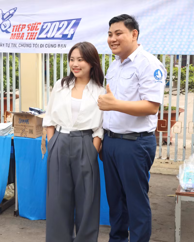 Phương Mỹ Chi phát nước, tiếp sức sĩ tử thi tốt nghiệp THPT 2024