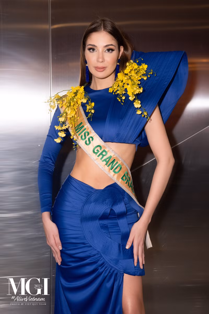 Mỗi hoạt động, phần thi phụ bên lề của Miss Grand International được khéo léo kết hợp tổ chức tại thủ đô Hà Nội, vịnh Hạ Long, Đà Nẵng, Hội An, Huế và TP HCM. Nhan sắc cực đỉnh của dàn thí sinh Miss Grand International đến Việt Nam