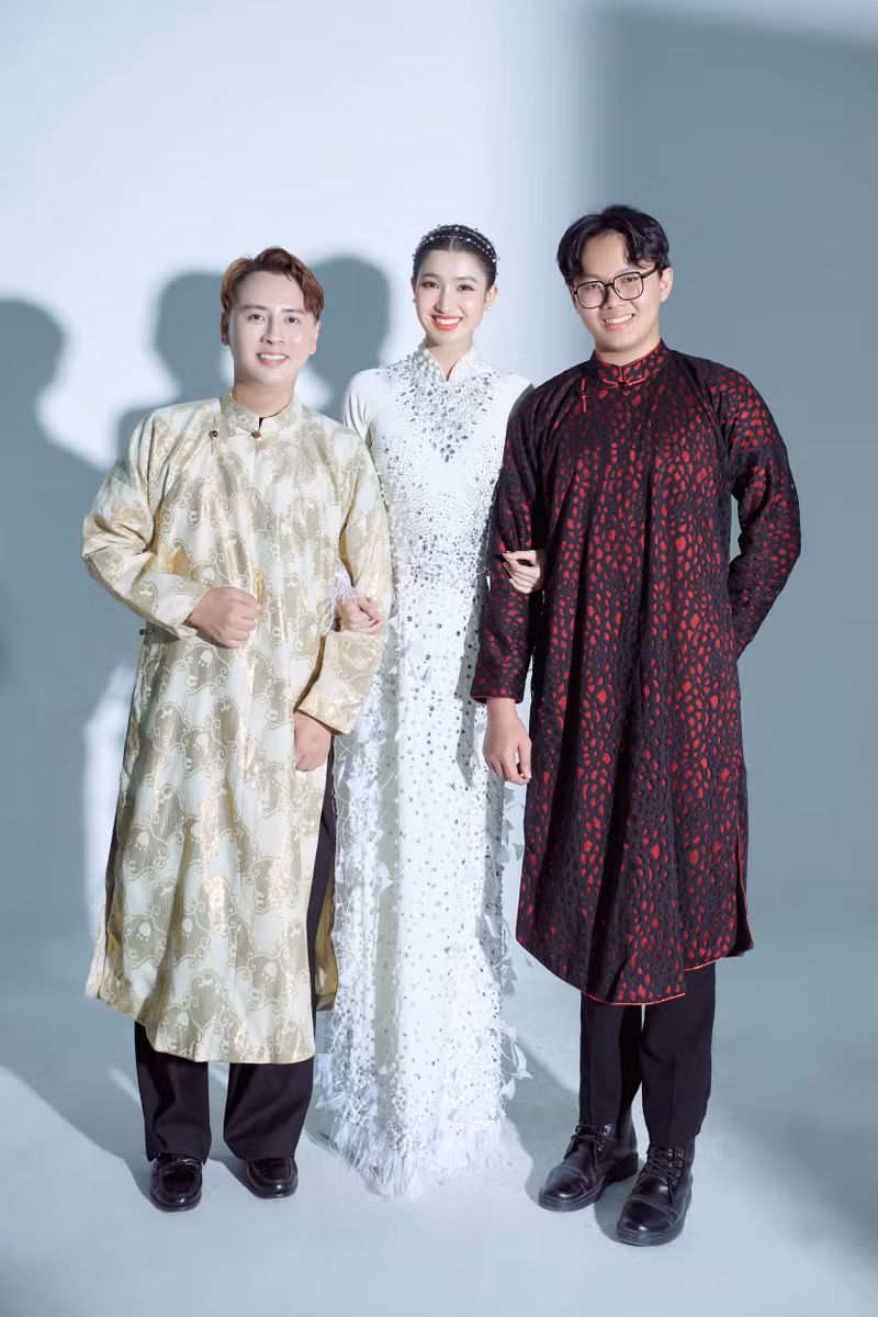 National Costume là một phần thi quan trọng tại chung kết Miss International. Với ý nghĩa đặc biệt của Cò ơi cùng với phần thể hiện của Phương Nhi chắc chắn sẽ đem đến phần thi trang phục dân tộc ấn tượng. Cận cảnh trang phục dân tộc hơn 10kg của Phương Nhi tại Miss International 2023