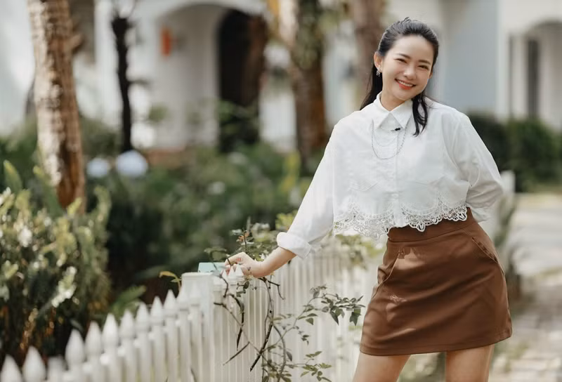 Giảm cân thành công, Phan Như Thảo khoe eo thon bất ngờ 